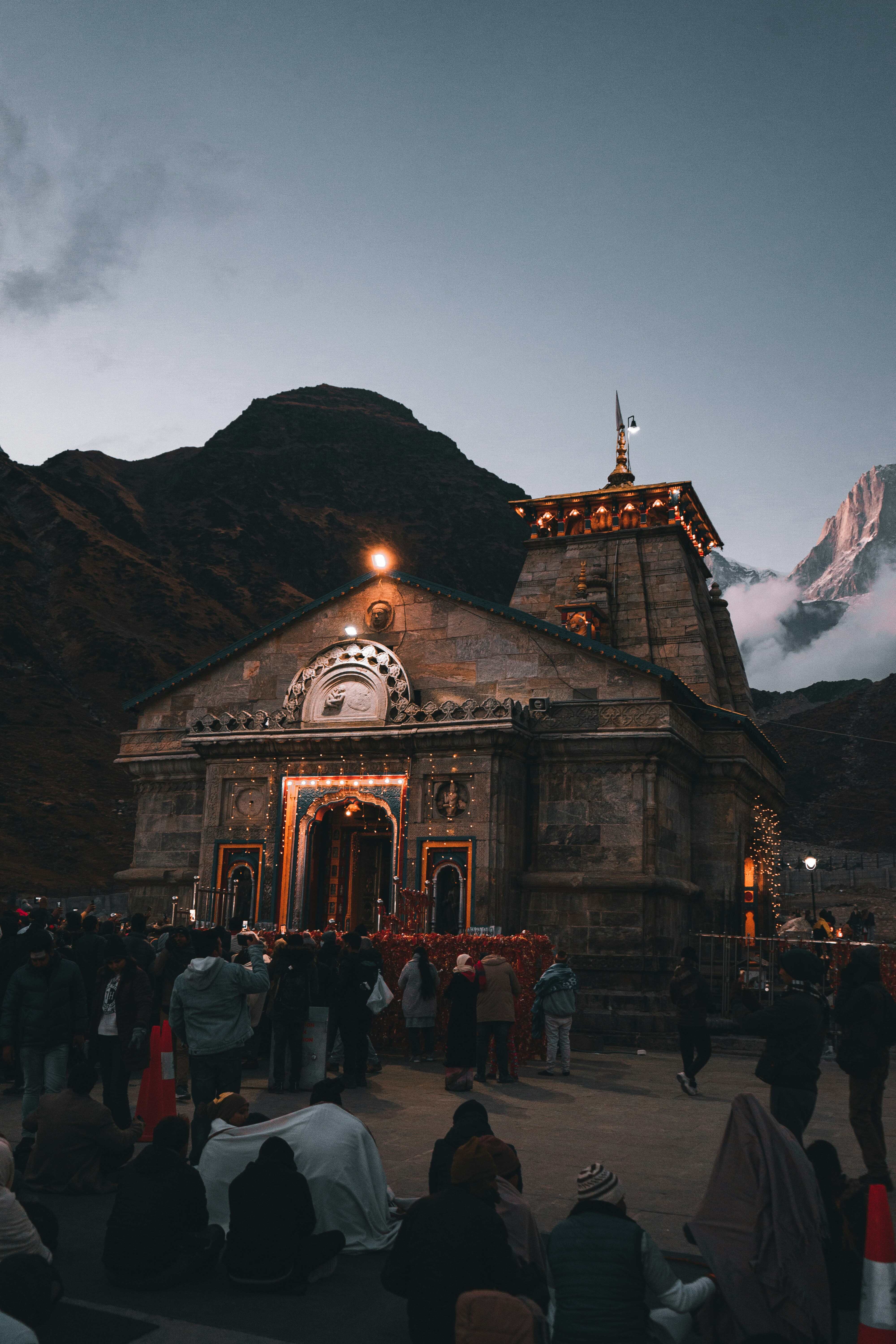ritesh raj yDL_xEoWKkA unsplash (1)